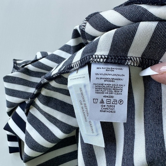 Loft Navy and Cream Striped Blue and Cream Nautical Skirt NWT Size S - Picture 4 of 5